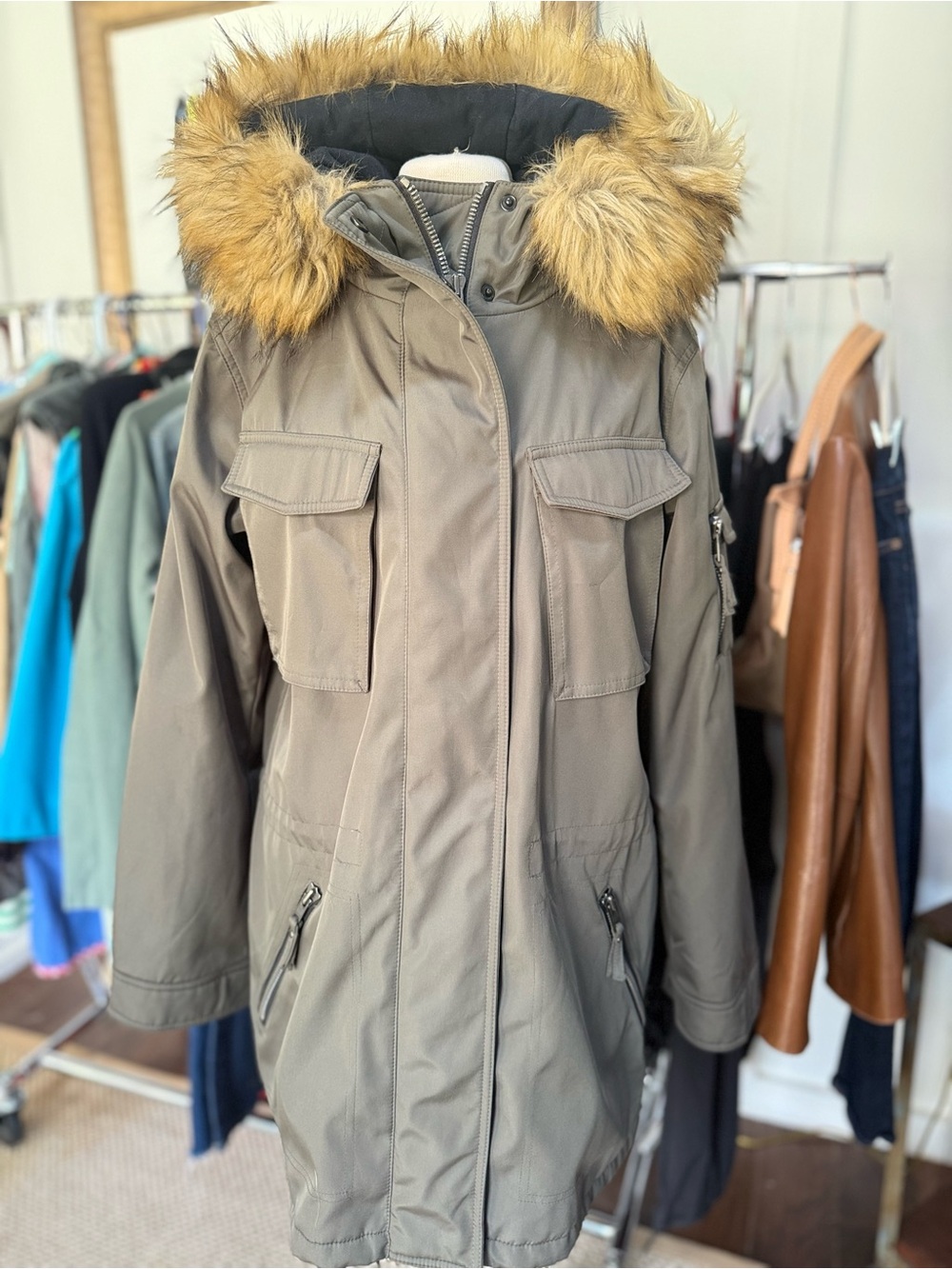 Women’s Olive Hooded Ski Parka with Faux Fur Trim